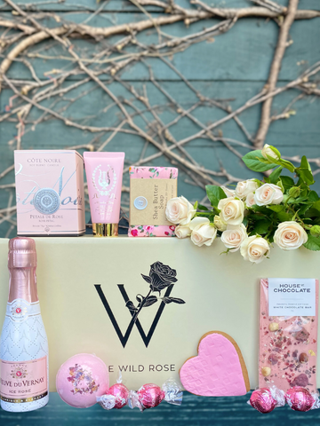 Spoil Her Flower Gift Box-Local NZ Florist -The Wild Rose | Nationwide delivery, Free for orders over $100 | Flower Delivery Auckland