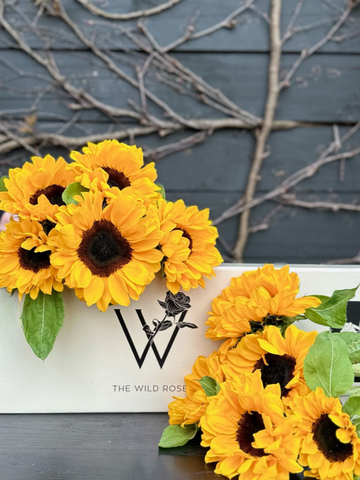 Sunflower Gift Box-Local NZ Florist -The Wild Rose | Nationwide delivery, Free for orders over $100 | Flower Delivery Auckland