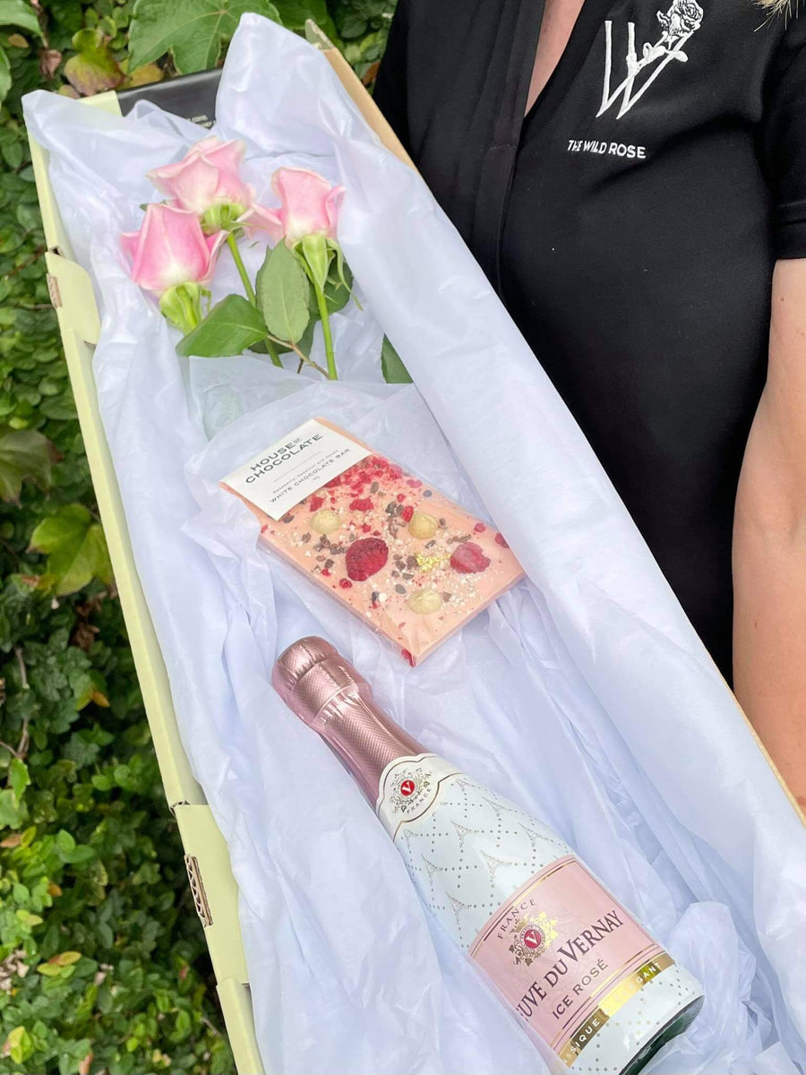 Pastel Roses Gift Box-Local NZ Florist -The Wild Rose | Nationwide delivery, Free for orders over $100 | Flower Delivery Auckland