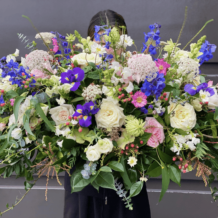Auckland Flower Shop delivering fresh flowers 7 days a week using Auckland Flower Delivery
