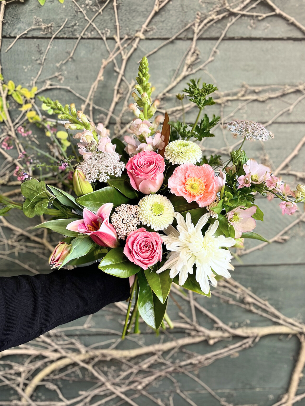 Pretty and Pastel | Fresh and seasonal flowers pastel flowers that will impress any recipient! Send this gorgeous flower bouquet for delivery across Auckland. 