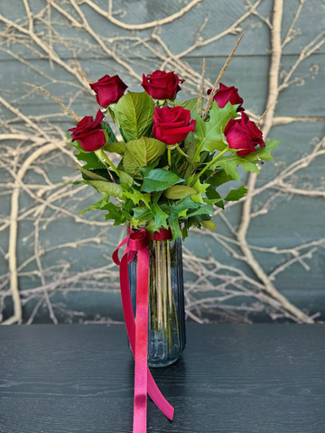 Half Dozen Roses-Local NZ Florist -The Wild Rose | Nationwide delivery, Free for orders over $100 | Flower Delivery Auckland