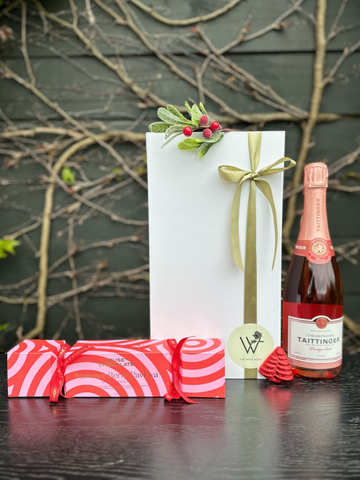 The Perfect Rosé Gift Basket-Local NZ Florist -The Wild Rose | Nationwide delivery, Free for orders over $100 | Flower Delivery Auckland