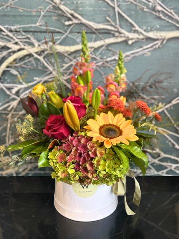 Signature Bright Mother’s Day Hat Box-Local NZ Florist -The Wild Rose | Nationwide delivery, Free for orders over $100 | Flower Delivery Auckland