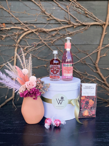 Blush & Bloom Hatbox-Local NZ Florist -The Wild Rose | Nationwide delivery, Free for orders over $100 | Flower Delivery Auckland