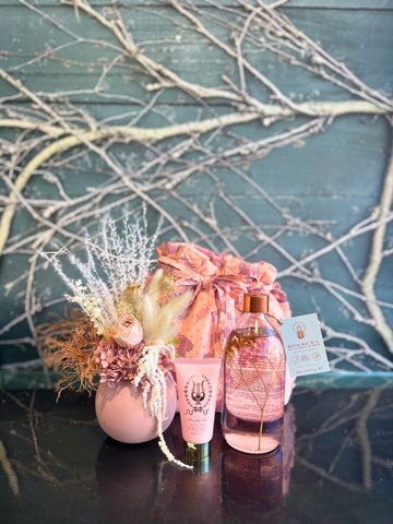 Dried Delight Mother's Day Gift Bundle-Local NZ Florist -The Wild Rose | Nationwide delivery, Free for orders over $100 | Flower Delivery Auckland