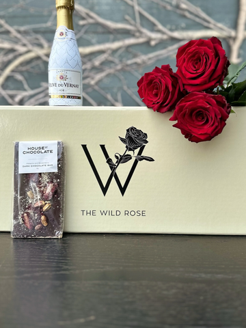 Red Roses Gift Box-Local NZ Florist -The Wild Rose | Nationwide delivery, Free for orders over $100 | Flower Delivery Auckland