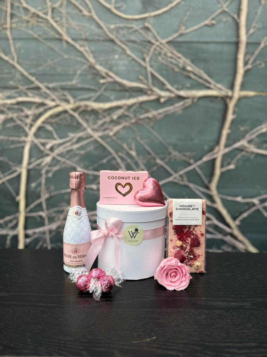 Sweet Symphony Hat Box-Local NZ Florist -The Wild Rose | Nationwide delivery, Free for orders over $100 | Flower Delivery Auckland