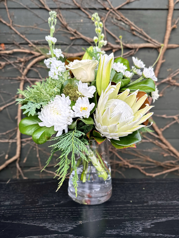 White Flower Posie-Local NZ Florist -The Wild Rose | Nationwide delivery, Free for orders over $100 | Flower Delivery Auckland