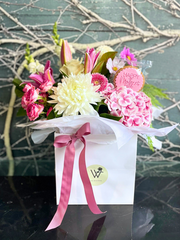 Mother's Day Flowers - Blush Pink Bag <br> (Free Cookie)-Local NZ Florist -The Wild Rose | Nationwide delivery, Free for orders over $100 | Flower Delivery Auckland