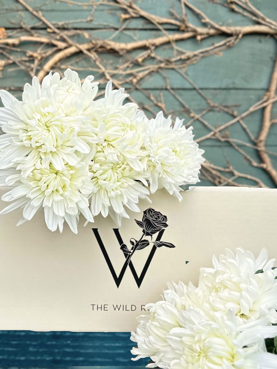 Seasonal Flower Gift Box-Local NZ Florist -The Wild Rose | Nationwide delivery, Free for orders over $100 | Flower Delivery Auckland