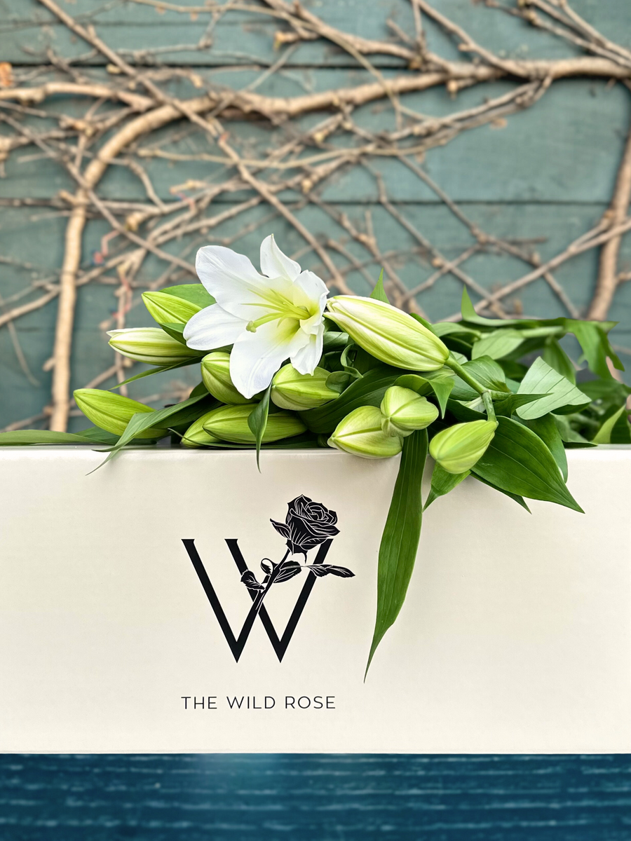 Seasonal Flower Gift Box-Local NZ Florist -The Wild Rose | Nationwide delivery, Free for orders over $100 | Flower Delivery Auckland