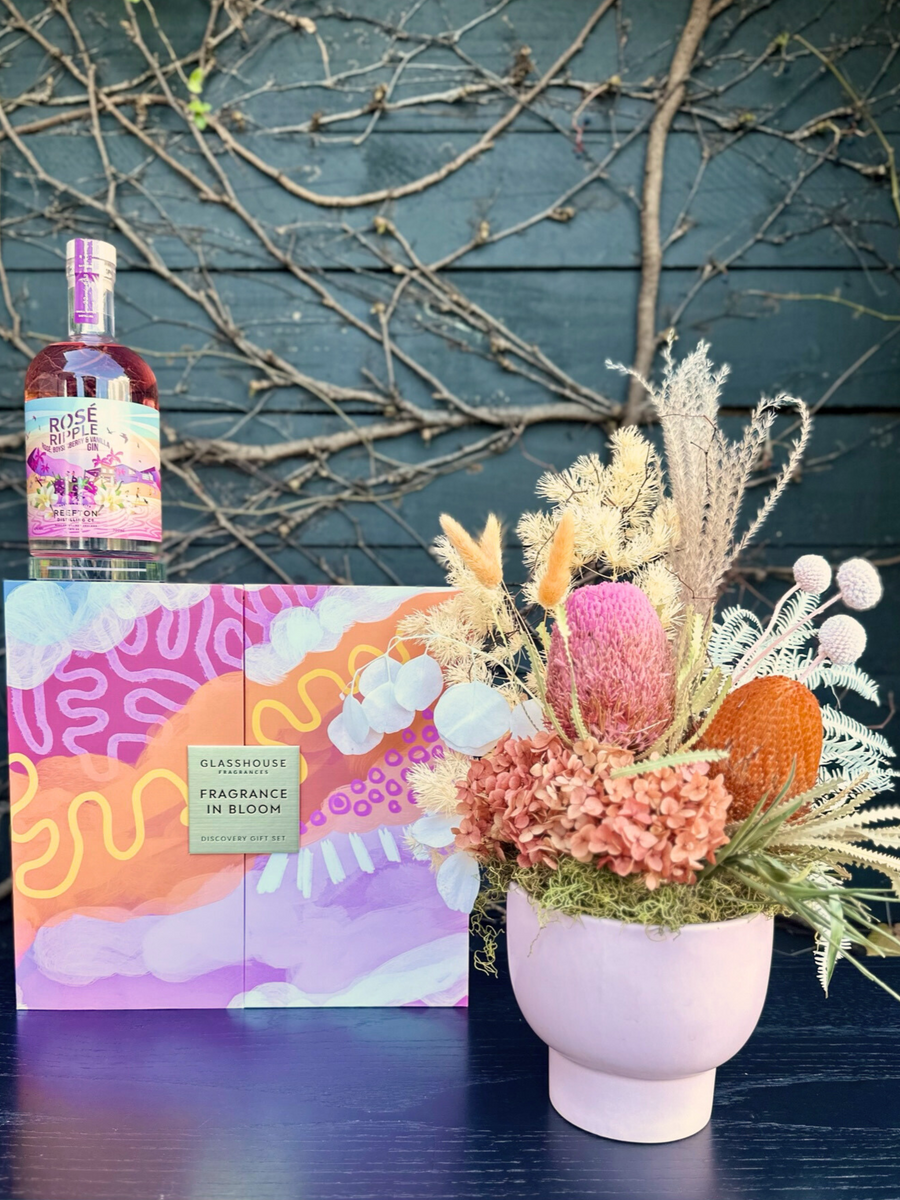 Rosé Ripple Gift Bundle-Local NZ Florist -The Wild Rose | Nationwide delivery, Free for orders over $100 | Flower Delivery Auckland