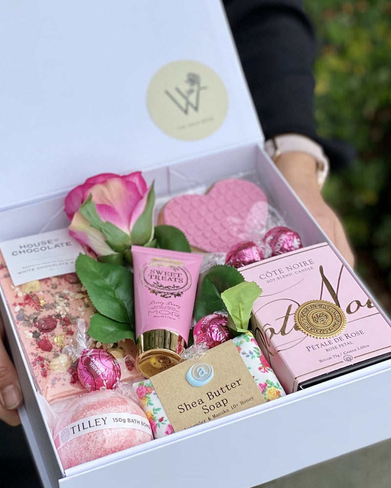 Gifts & Gift Boxes