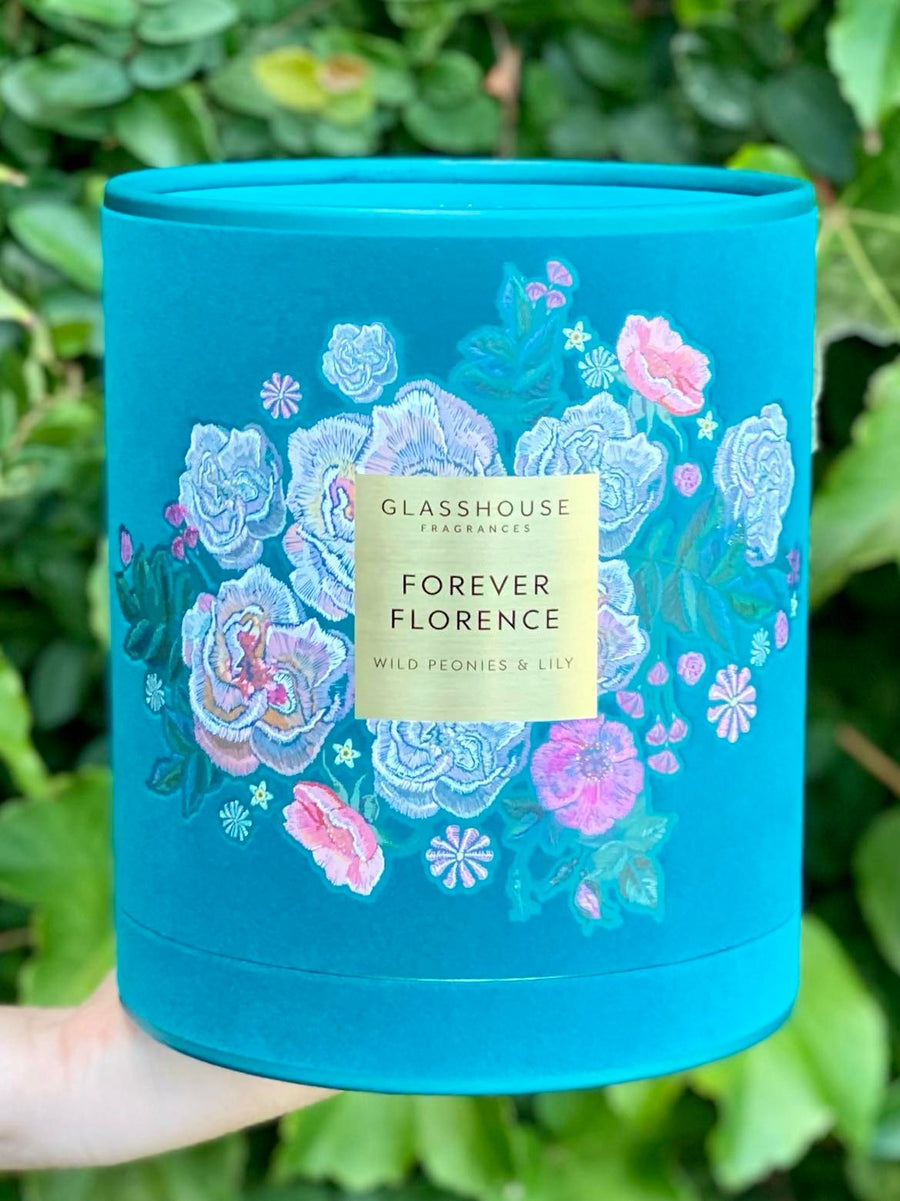 Glasshouse Forever Florence Hat Box-Local NZ Florist -The Wild Rose | Nationwide delivery, Free for orders over $100 | Flower Delivery Auckland
