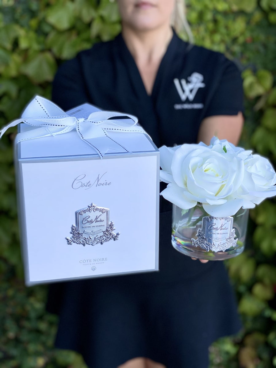 Côte Noire Perfumed Natural Touch Five Roses - Ivory White-Local NZ Florist -The Wild Rose | Nationwide delivery, Free for orders over $100 | Flower Delivery Auckland