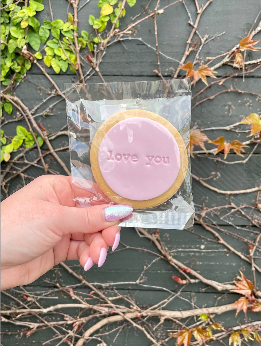 Love You Cookie-Local NZ Florist -The Wild Rose | Nationwide delivery, Free for orders over $100 | Flower Delivery Auckland
