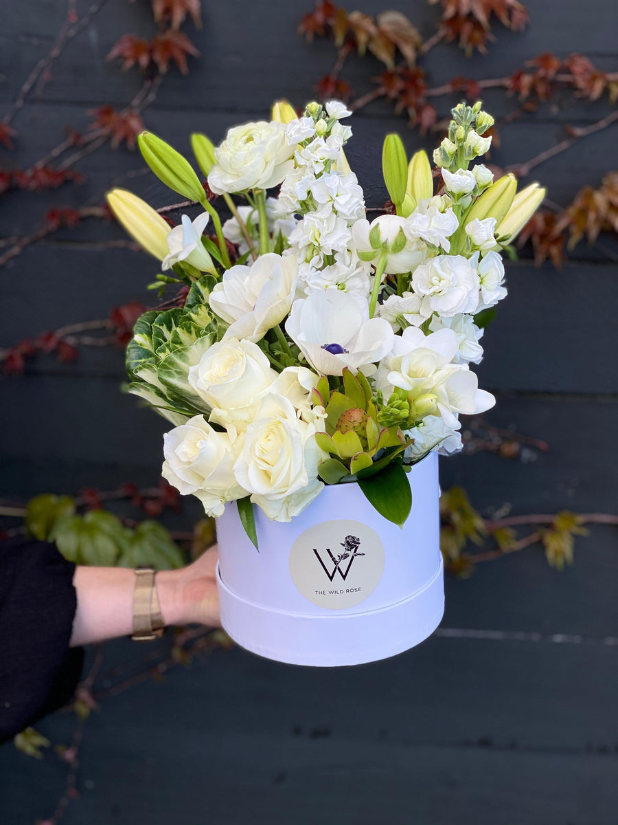 Vanilla Hat Box-Local NZ Florist -The Wild Rose | Nationwide delivery, Free for orders over $100 | Flower Delivery Auckland
